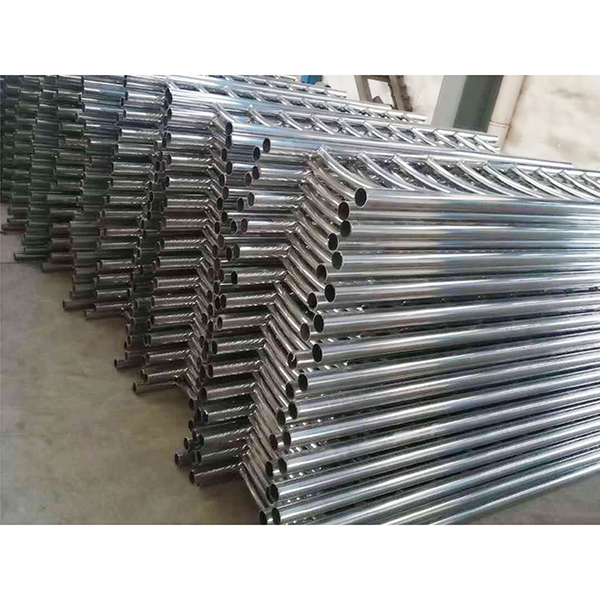 道路、橋梁不銹鋼復(fù)合管20.jpg 道路、橋梁不銹鋼復(fù)合管20.jpg