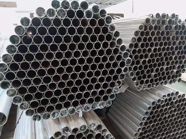 道路、橋梁不銹鋼復(fù)合管4.jpg 道路、橋梁不銹鋼復(fù)合管4.jpg